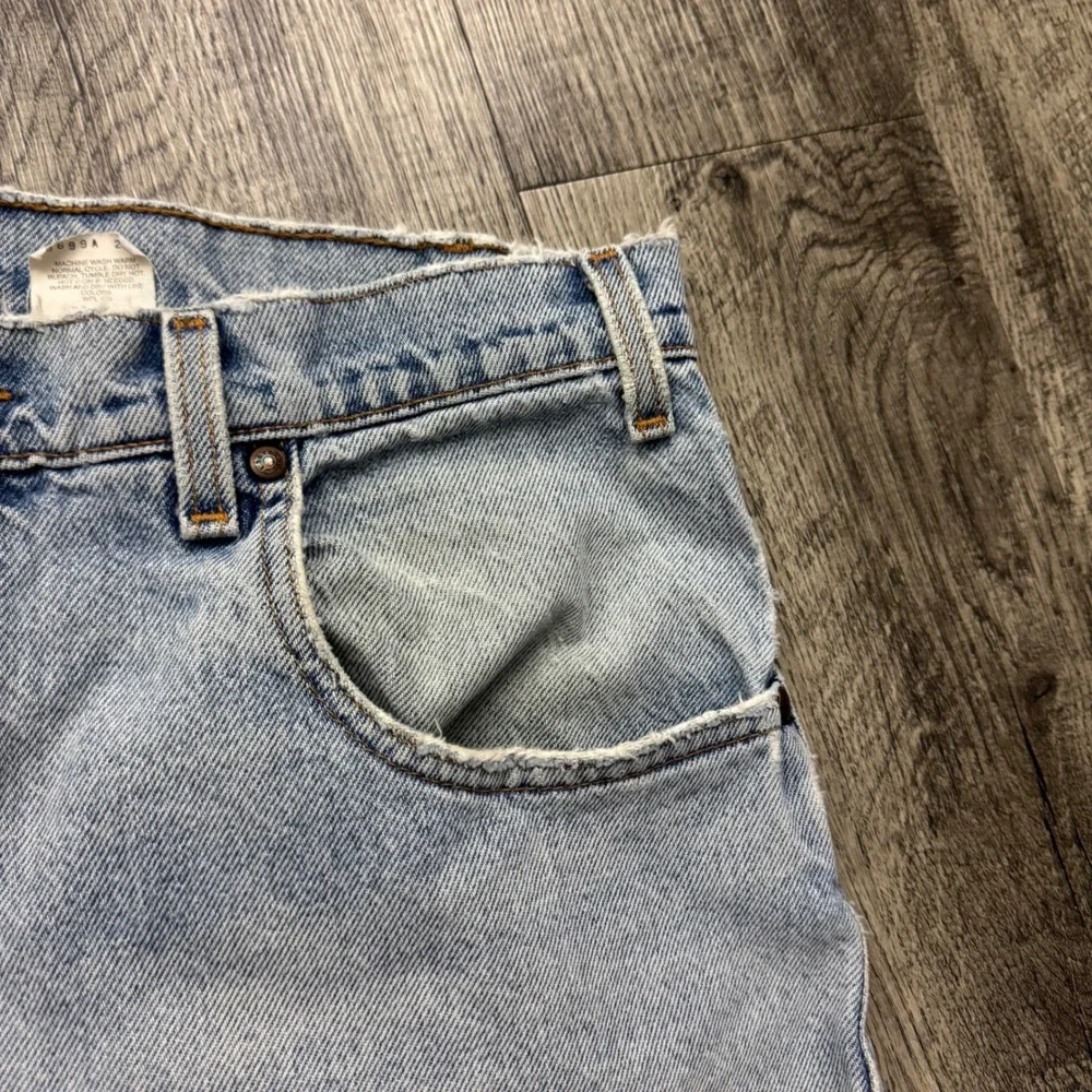 Vintage Levi's 545 Distressed Worn Faded Denim Loose Fit Jeans 32x31